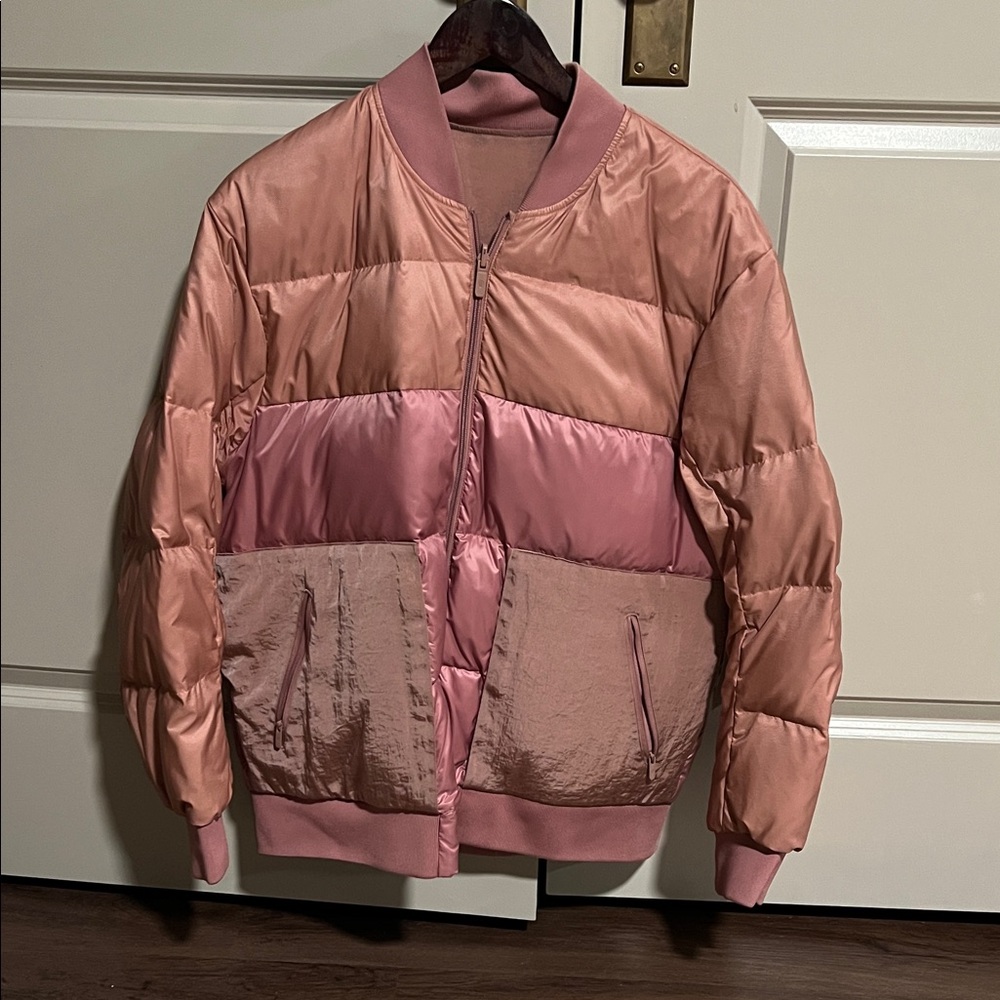 Lululemon Women's oversized Pink reversible Bomber Jacket size 10